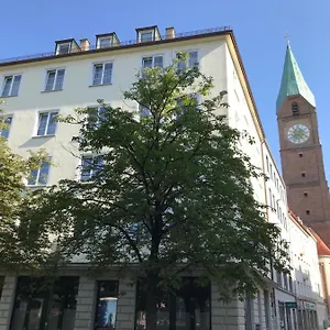 Hotel Der Tannenbaum **